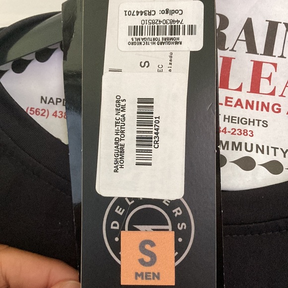 NWT Men's Hi-Tec UPF Rashguard size S small black with white design - Picture 3 of 3